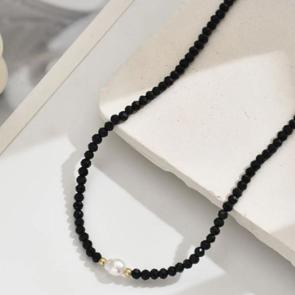 NEW Black Crystal and Freshwater Pearl Clavicle Necklace Choker - Picture 2 of 4